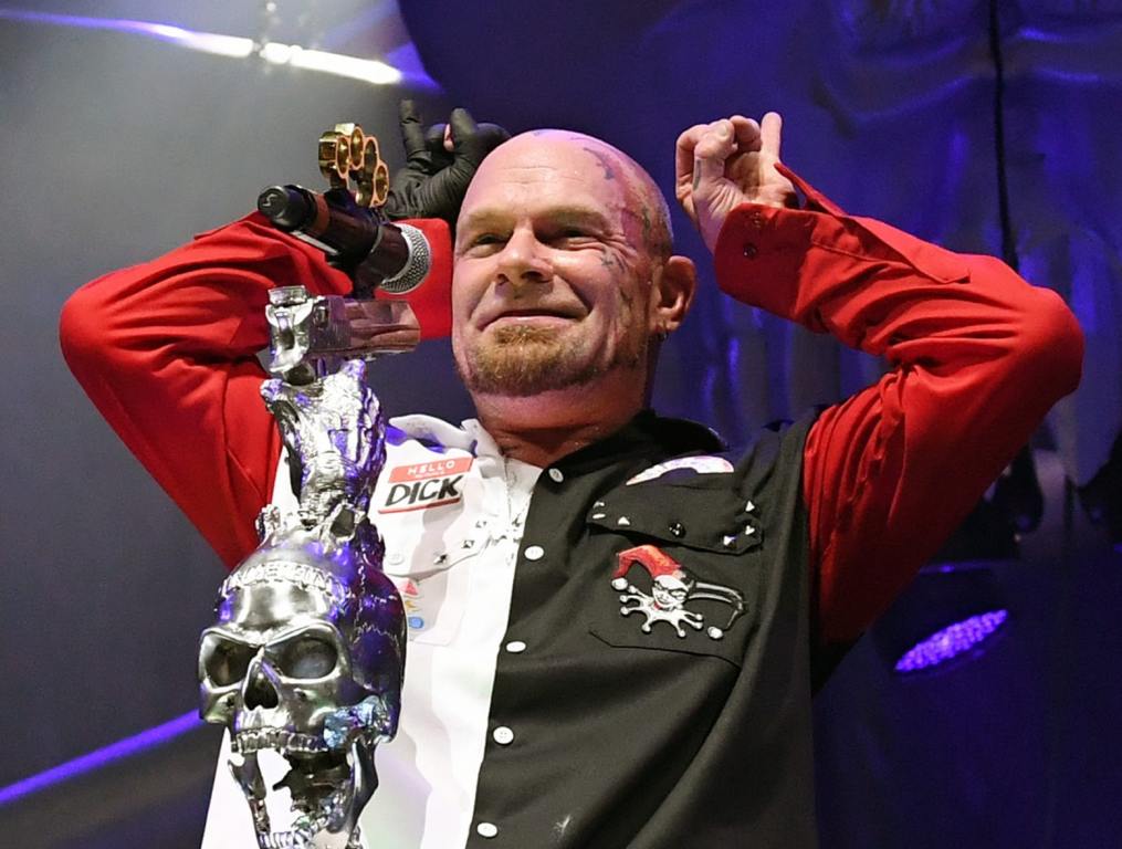 Ivan Moody Suffers Eye Injury from Laser Beam During Performance