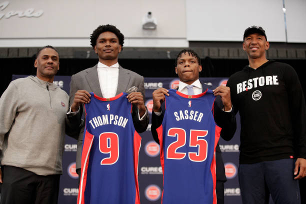 DETROIT, MI - JUNE 23: General Manager Troy Weaver, Ausar Thompson, Marcus Sasser and Head Coach Monty Williams of the Detroit Pistons pose for a photo on June 23, 2023 at Little Caesars Arena in Detroit, Michigan. (Photo by Brian Sevald/NBAE via Getty Images)